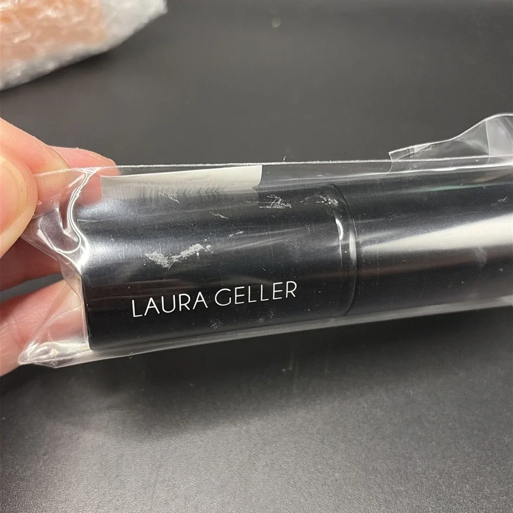 Laura Geller MEDIUM Baked Balance-N-Brighten Foundation/Airbrush Kabuki Brush